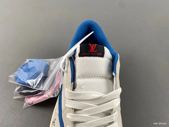 - Jordan LX1988 AllSeason Air Travis 1 Scott 9 x 6877 0808